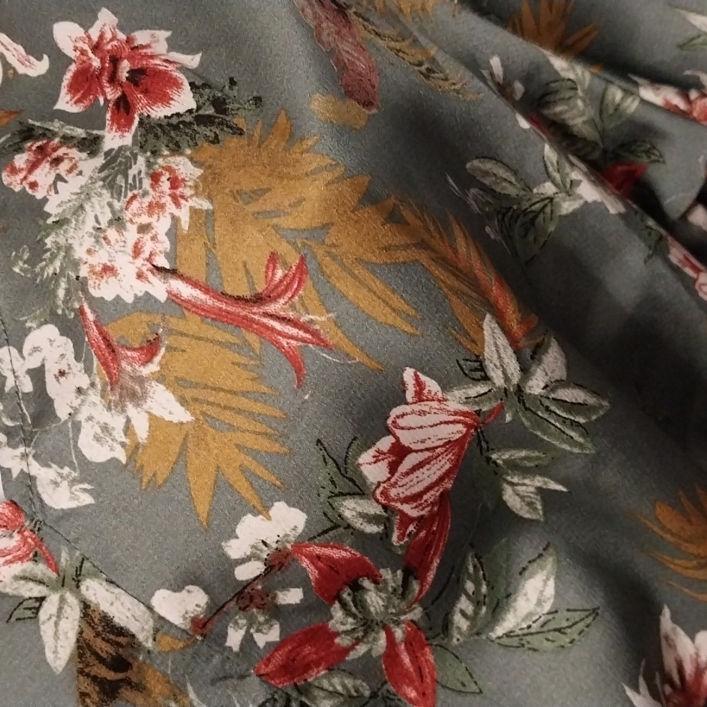 Silk handkerchief top - Picture 5 of 5